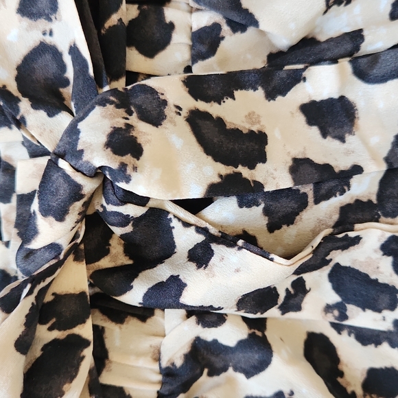 Leopard pants, sz M - Picture 4 of 8